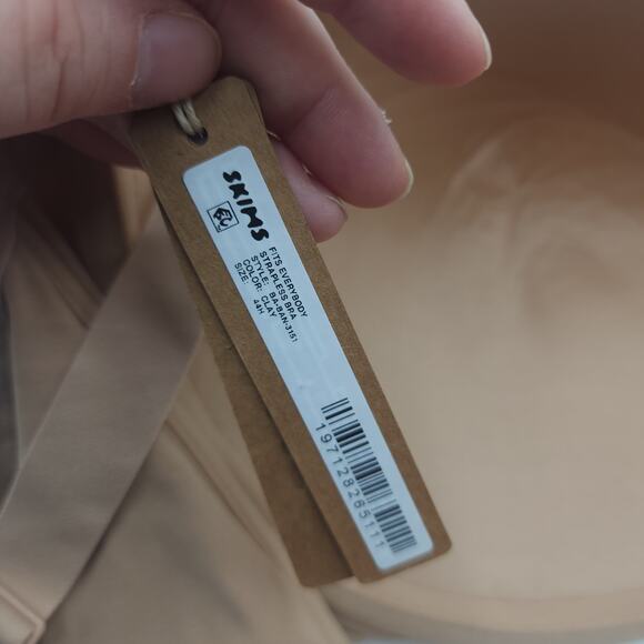 Skims Fits Everybody Strapless Underwire Bra in Clay Size 44H - Picture 7 of 7